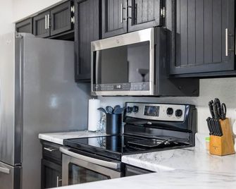Cozy 3br House Near Attractions & Shopping - פיניקס - מטבח
