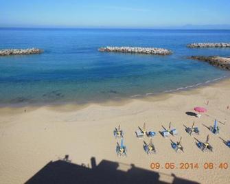 New Hotel Sonia - Castellabate - Strand