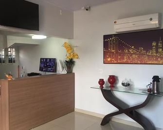 Hotel Caroline - Teresina - Recepción