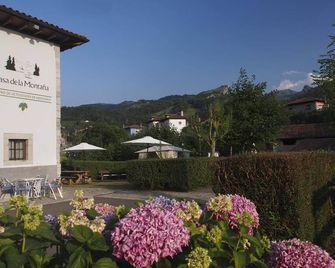 Casa de la Montaña - Avín - Außenansicht