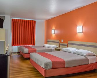 Motel 6-Redmond, Or - Redmond - Bedroom