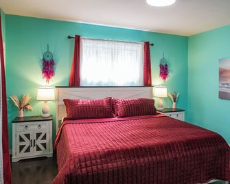 Little Paris- In Affluent University Hts - University Heights - Habitación