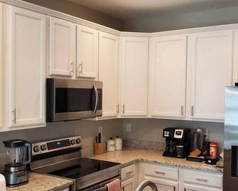 Welcome to our newly built house - Glen Burnie - Kitchen