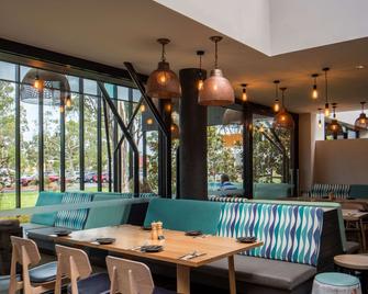 Dingley International Hotel - Dingley - Restaurant