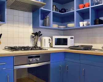 2 bedroom accommodation in Swanage - Swanage - Kitchen