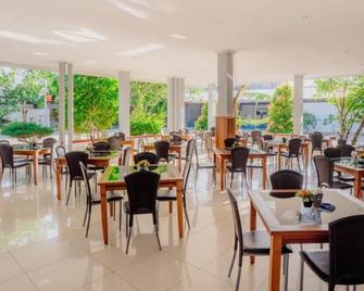 Demuon Hotel - Tanjung Pandan - Restaurant