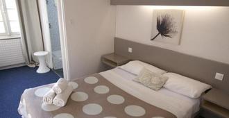 Little Lodge Hotel - Brest - Yatak Odası