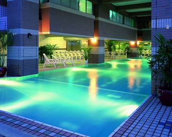 Cheng Pao Hotel - Puli Township - Pool