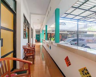 OYO Mata Air Guest House Madiun - Madiun - Balkon