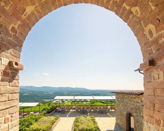 The Club House - Castelnuovo Berardenga