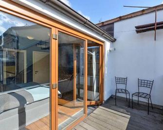 Funky lux 2 bedroom loft in the Old Town - Prague - Balcony