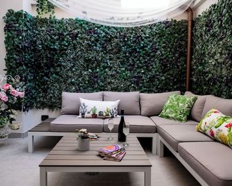 Bm Suites Cefalu - Cefalù - Lounge