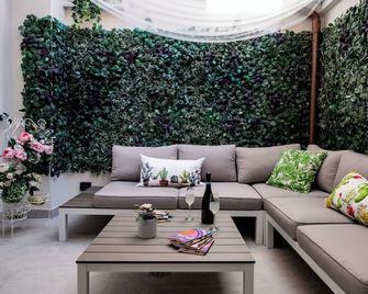 Bm Suites Cefalu - Cefalù - Lounge