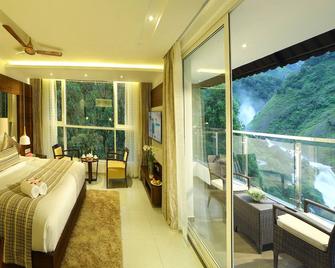 Blanket Hotel and Spa - Munnar - Bedroom