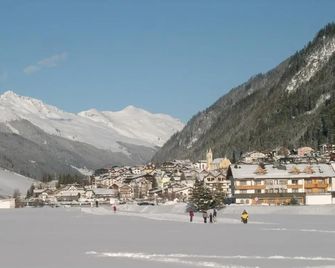 Hotel Garni Schmid - Ischgl