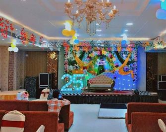 Hotel Kapson Palace - Bareilly - Lounge