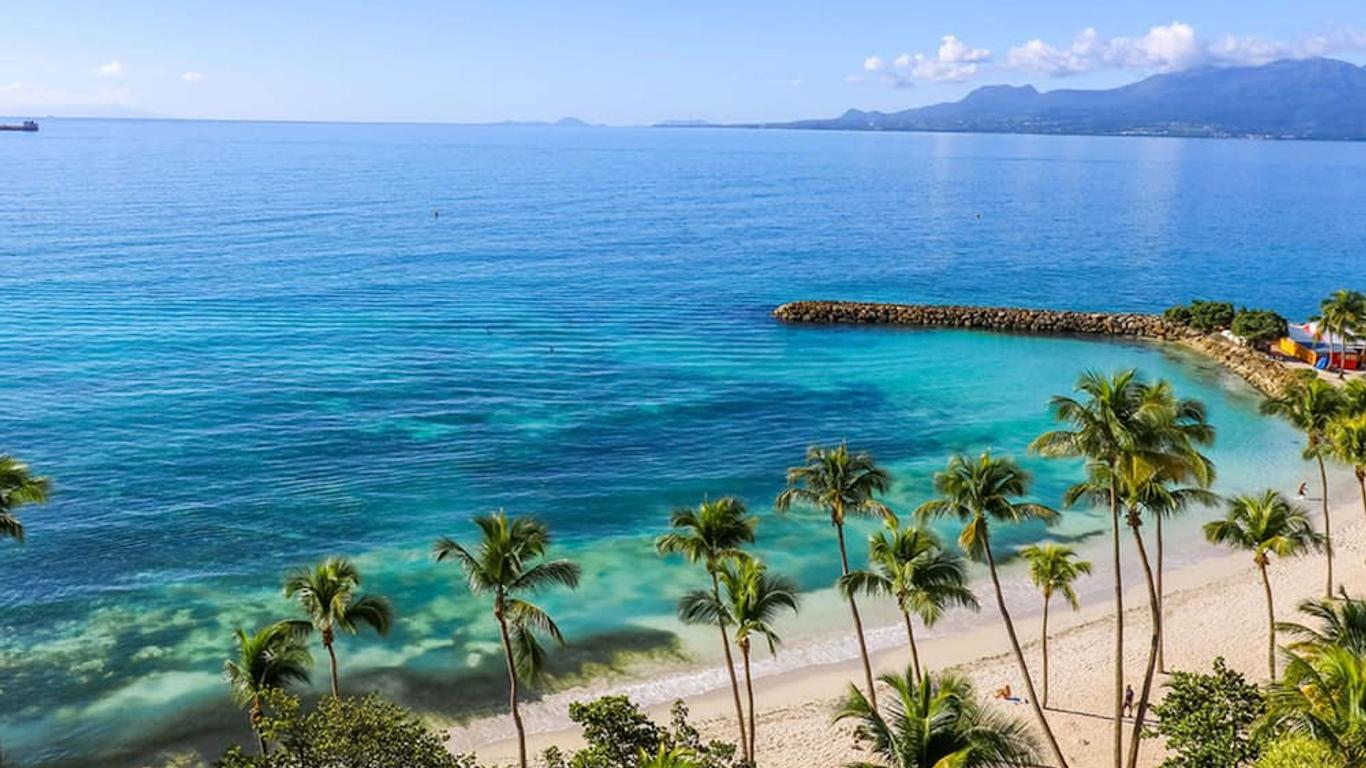 Hotel Arawak Beach Resort