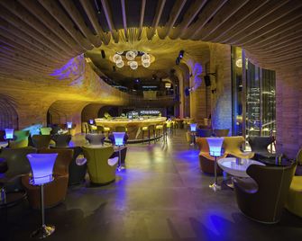 La Cigale Hotel Managed by Accor - Doha - Bar