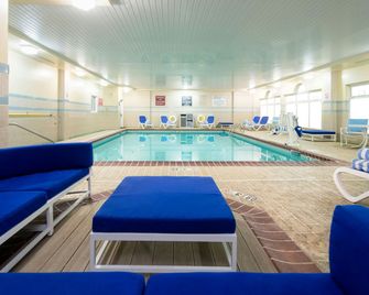 Four Points by Sheraton Louisville Airport - Louisville - Svømmebasseng