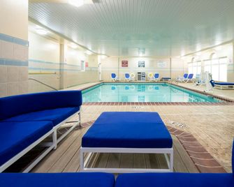 فور بوينتس باي شيراتون لويزفيل إيربورت - لويزفيل (كنتاكي) - حوض السباحة