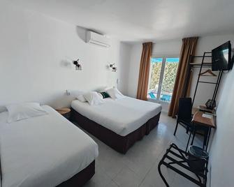 L'Auberge Camarguaise - Saintes-Maries-de-la-Mer - Habitación