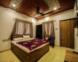 Panchgani Palace - Panchgani - Habitación
