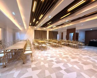 Upgrace Inn - Puerto Princesa - Restaurant