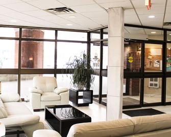 Quality Inn Arnprior - Arnprior - Lobby