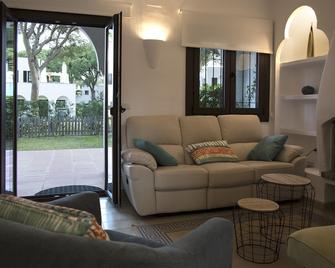 Casa Pinyera Plus Costa Brava - Air Conditioning/Heating, Renovated 2018, Sat Tv - Pals - Obývací pokoj