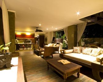 Villa Teresa - North Kuta - Olohuone