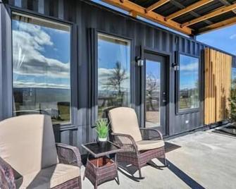 Scenic Escapes Romantic Pine Grove Getaway - Pine Grove - Patio