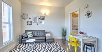 Week/Month Discounts Renovated Bright 1 Br In The Heart Of Capitol Hill Apt B - 西雅圖