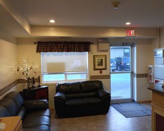 Crossfield Country Inn - Airdrie - Lobby