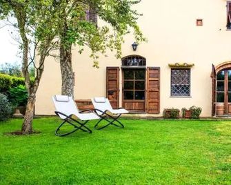 Bed and breakfast I Glicini - Castagneto Carducci - Binnenhof