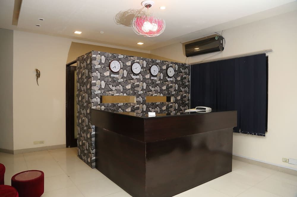 Westin Suites