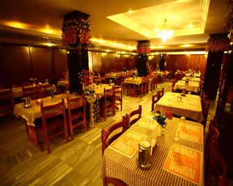 Hotel Sindhuri Park - Tirupati - Εστιατόριο