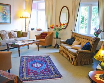 برايمار هاوس بد آند بريكفاست آند واي إتش إيه هوستل - ونغانوي - غرفة معيشة