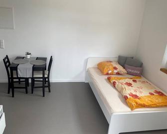 Modern vacation apartment with the + - Bad Dürrheim - Schlafzimmer