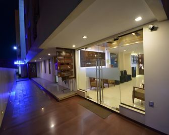Hotel Legend Inn @ Nagpur - Nagpur - Edificio