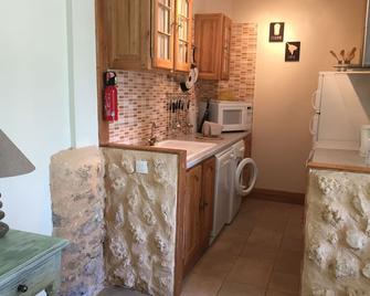 Charming gite in delighful village location - Tremolat - Cocina