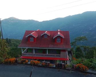Mungpoo Jupiter Homestay - Darjeeling - Building