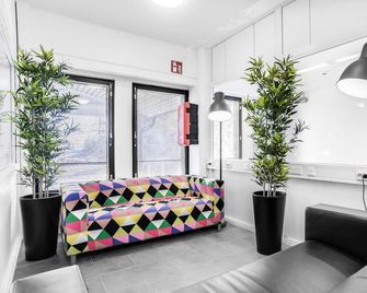 Forenom Hostel Vantaa Aviapolis - Vantaa - Building