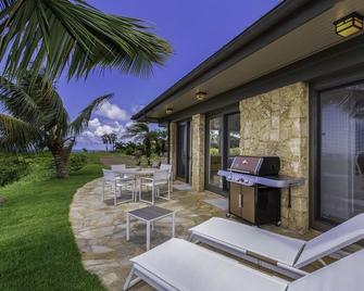 Hale Lani home - Kilauea - Patio