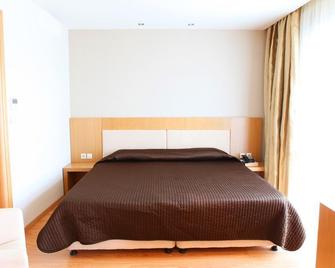 Hotel Alfa - Édessa - Bedroom