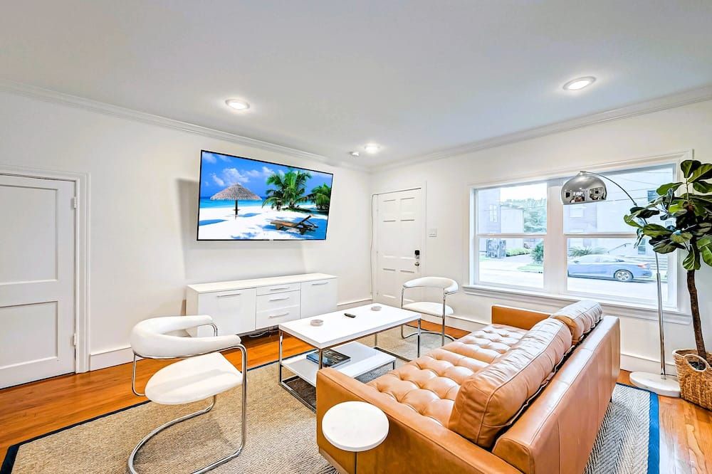 1709 Maryland 2king/1ba Bottom Apt Duplex Pets Ok! 10 Furnised Apartments Onsite - Houston - Sala de estar