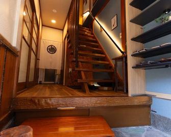 Chronos House Tokyo Kitasenju - Time Travel Stay - Tokyo - Stairs