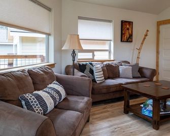 Ponderosa 2 bdrm 2 bth | Walk to Sisters - Sisters - Soggiorno