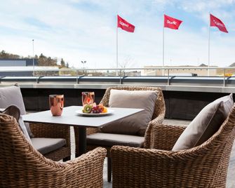 Scandic Flesland Airport - ברגן - מרפסת