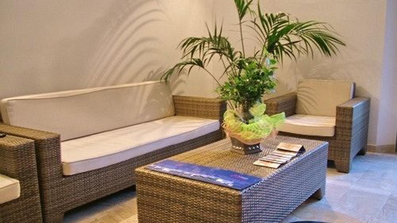 فاميلي فيليدج أوترانتو