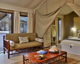 Jackalberry Ridge by Dream Resorts - Marloth Park - Bedroom